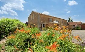 Comfy Holiday Home In Saint Cyprien With Terrace